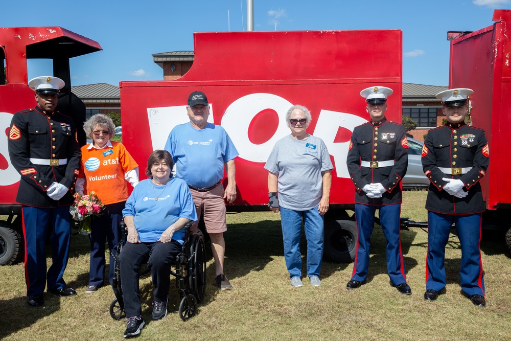 Albany Community Members Donate to Toys For Tots