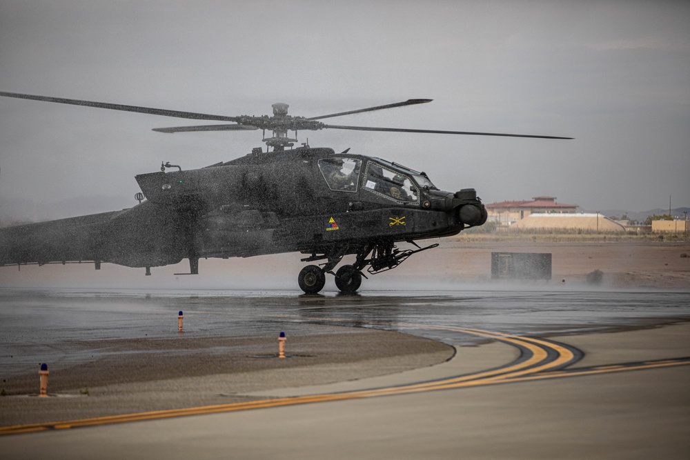 AH-64 Apache lands at Fort Bliss after 9 months in Europe