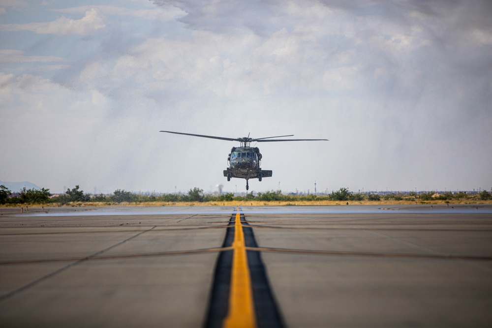 UH-60 Blackhawk Lands at Fort Bliss after 9 months in Europe