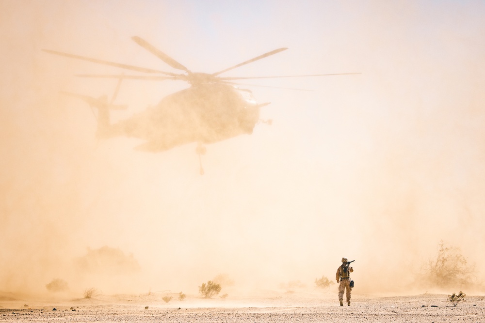 U.S. Marines attached to 8th Engineer Support Battalion Conduct Helicopter Support Team Operations