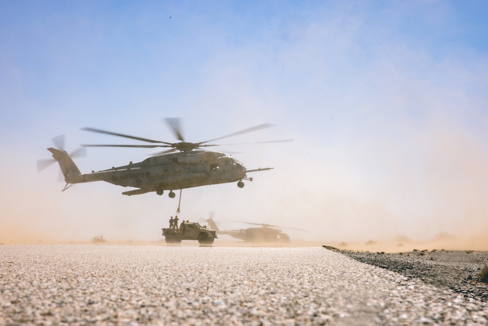 U.S. Marines attached to 8th Engineer Support Battalion Conduct Helicopter Support Team Operations