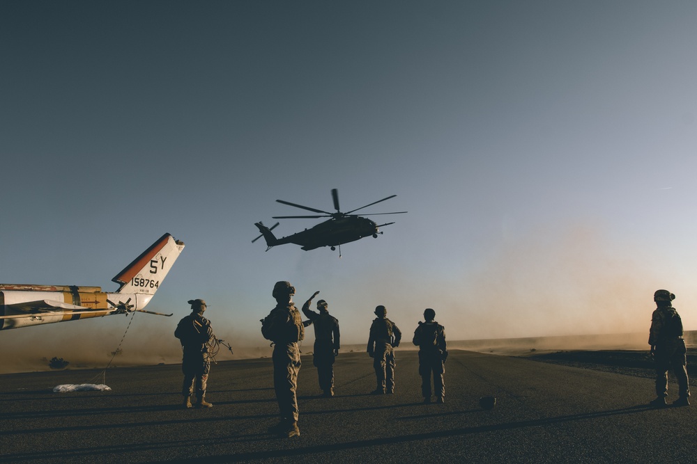 U.S. Marines attached to 8th Engineer Support Battalion Conduct Helicopter Support Team Operations