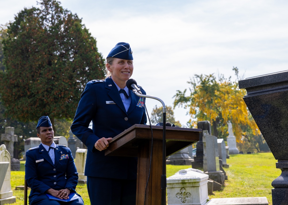 NY Air Guard Commander honors President Chester Arthur outside Albany, NY