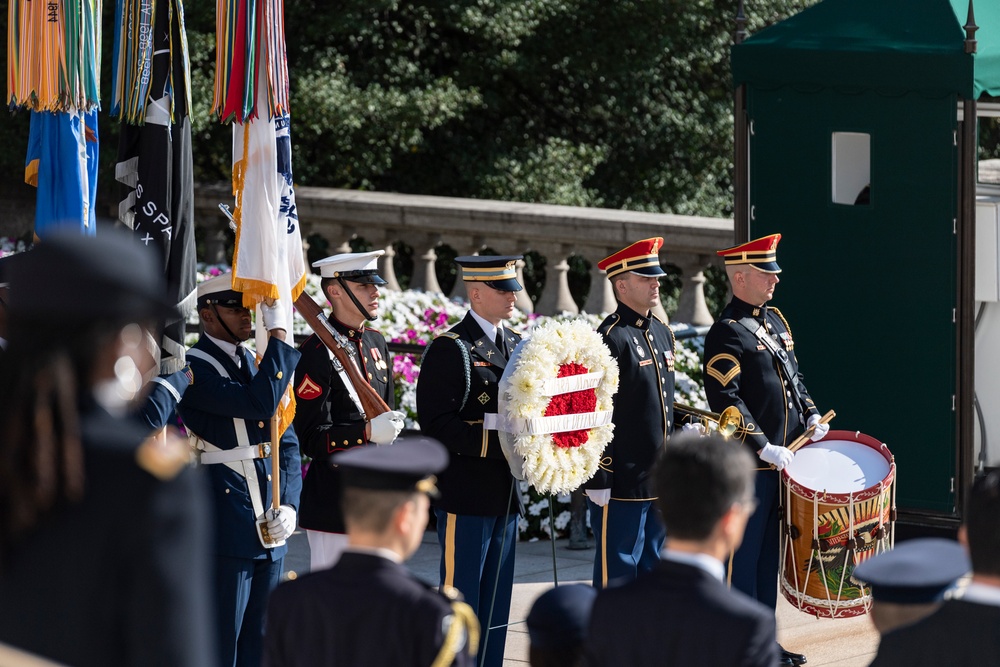 Japanese Defense Minister Kihara Minoru Participates in an Armed Forces Full Honors Wreath-Laying Ceremony at the Tomb of the Unknown Soldier