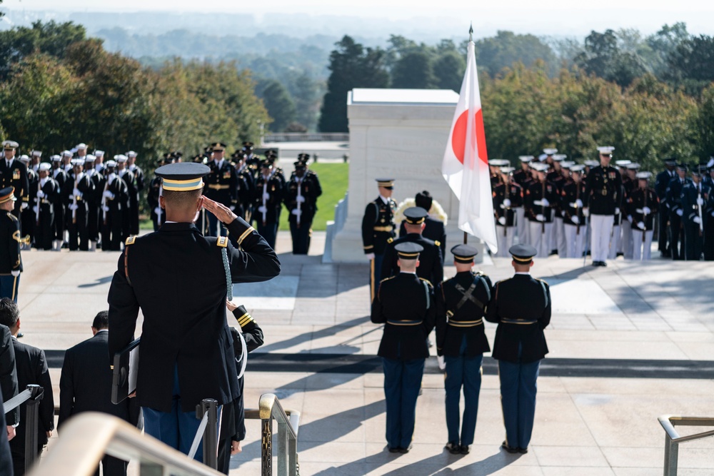 Japanese Defense Minister Kihara Minoru Participates in an Armed Forces Full Honors Wreath-Laying Ceremony at the Tomb of the Unknown Soldier