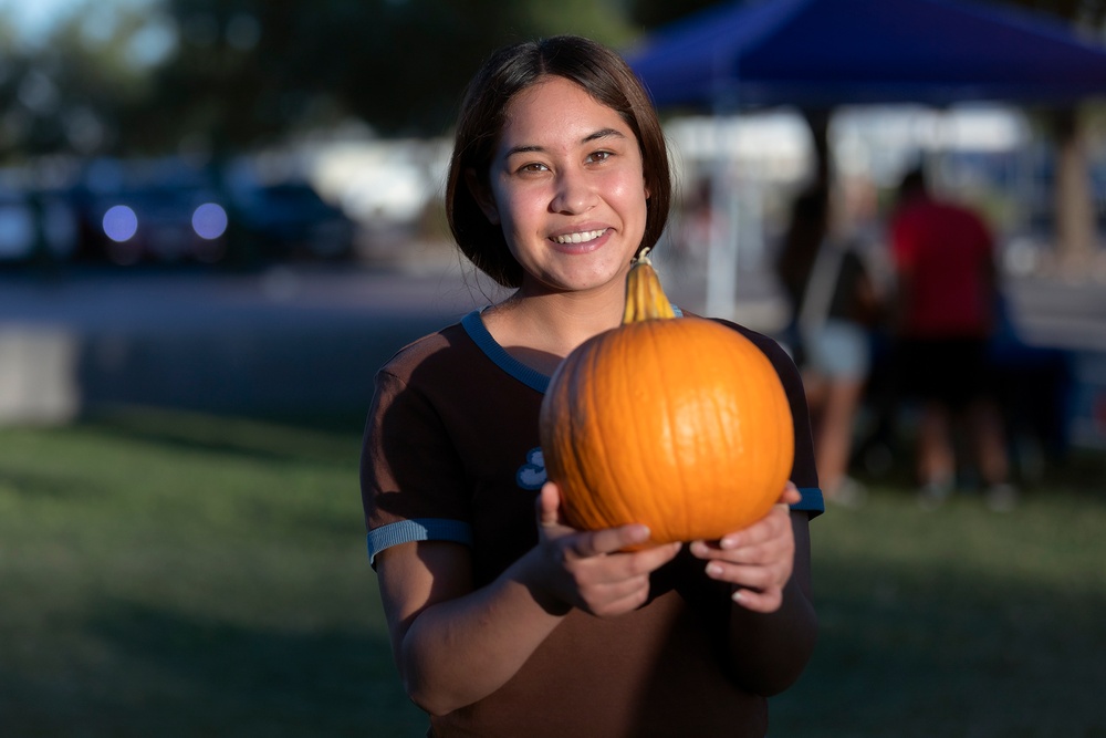 Bliss families enjoy FMWR pumpkin patch