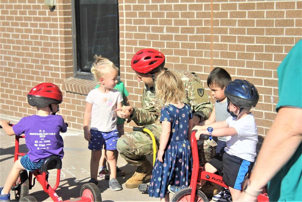 Garrison commander visits Fort McCoy Child Development Center