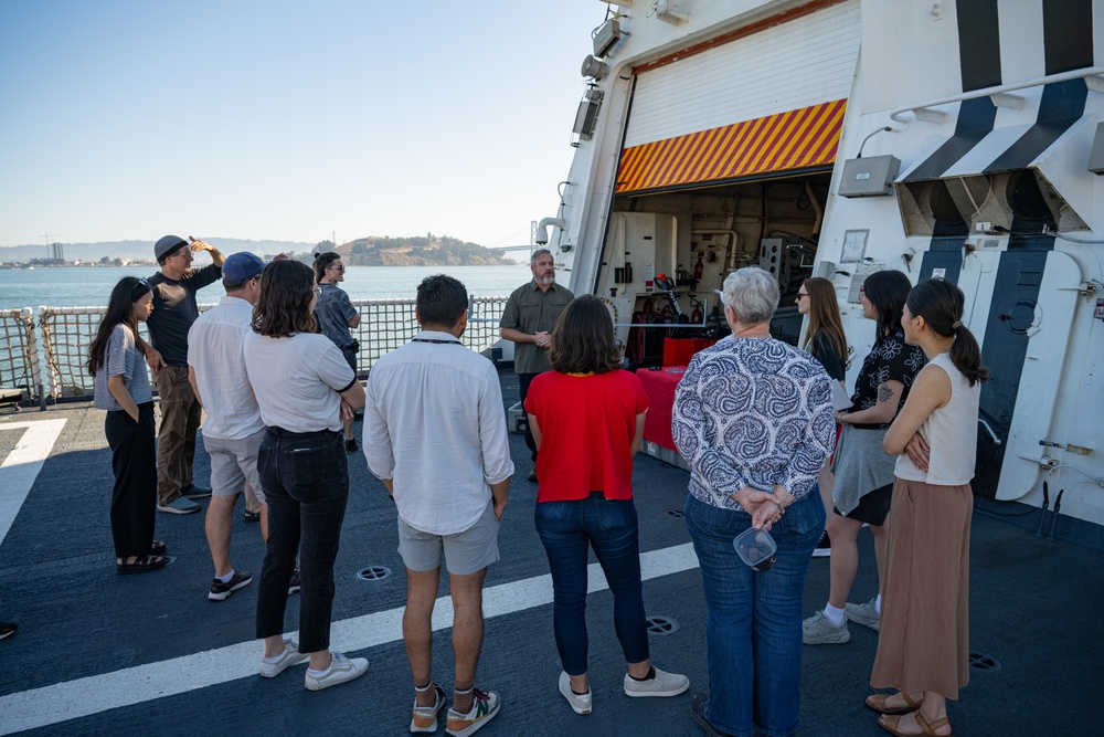 Coast Guard offers ship tours during 2023 San Francisco Fleet Week