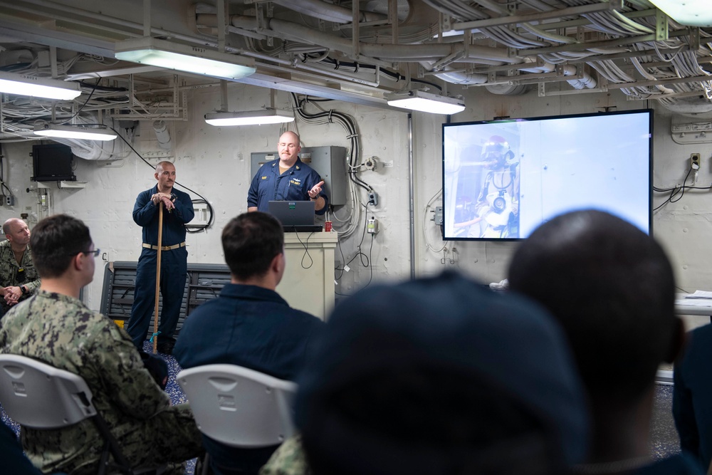 USS America (LHA 6) Conducts Damage Control Training