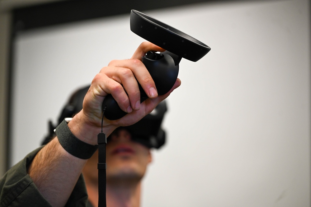 Pilots achieve readiness through virtual reality training