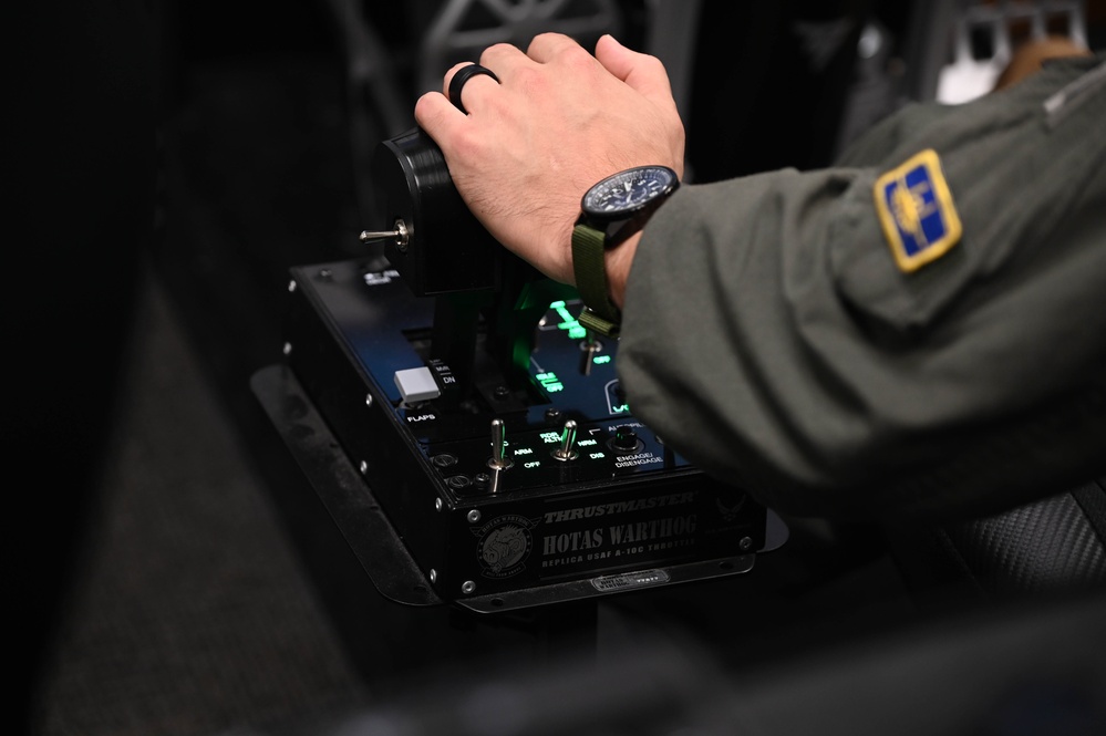 Pilots achieve readiness through virtual reality training