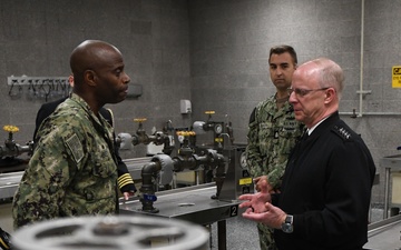 Adm. Daryl Caudle, commander, U.S. Fleet Forces Command Visits SWESC Great Lakes