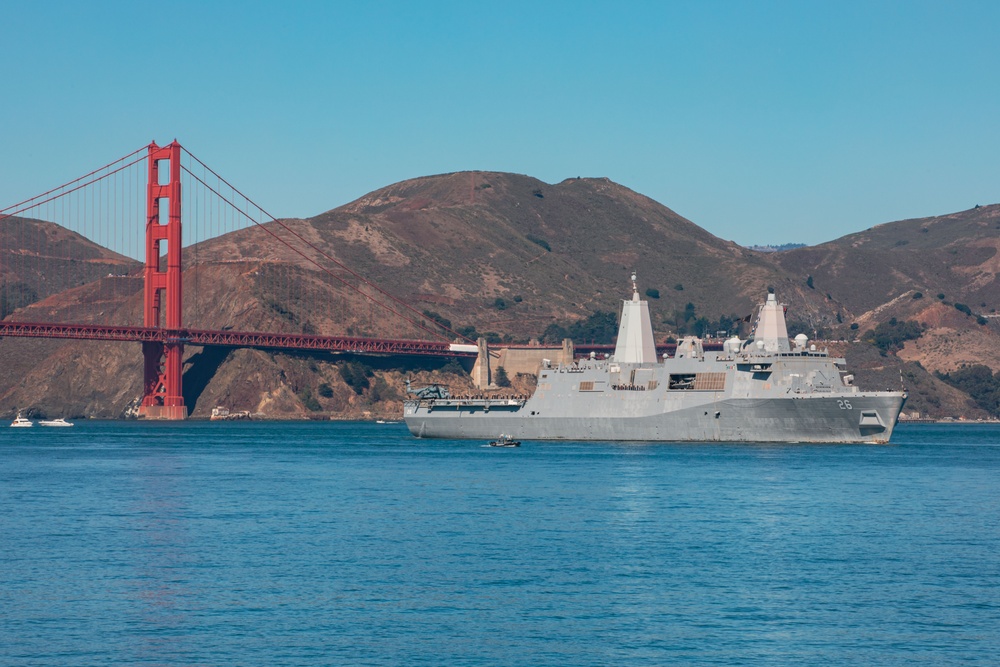 Dvids Images Service Members And Distinguished Guests At San Francisco Fleet Week Parade Of 