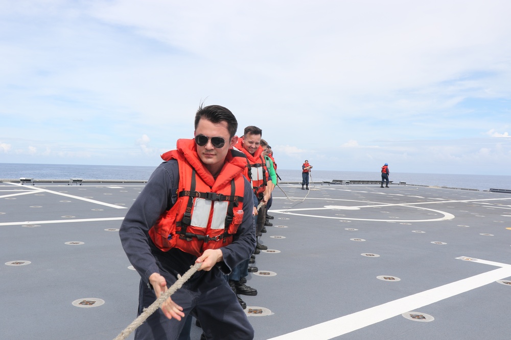 USS MOBILE (LCS 26) CONDUCTS REPLENISHMENT-AT-SEA WITH MV ASTERIX