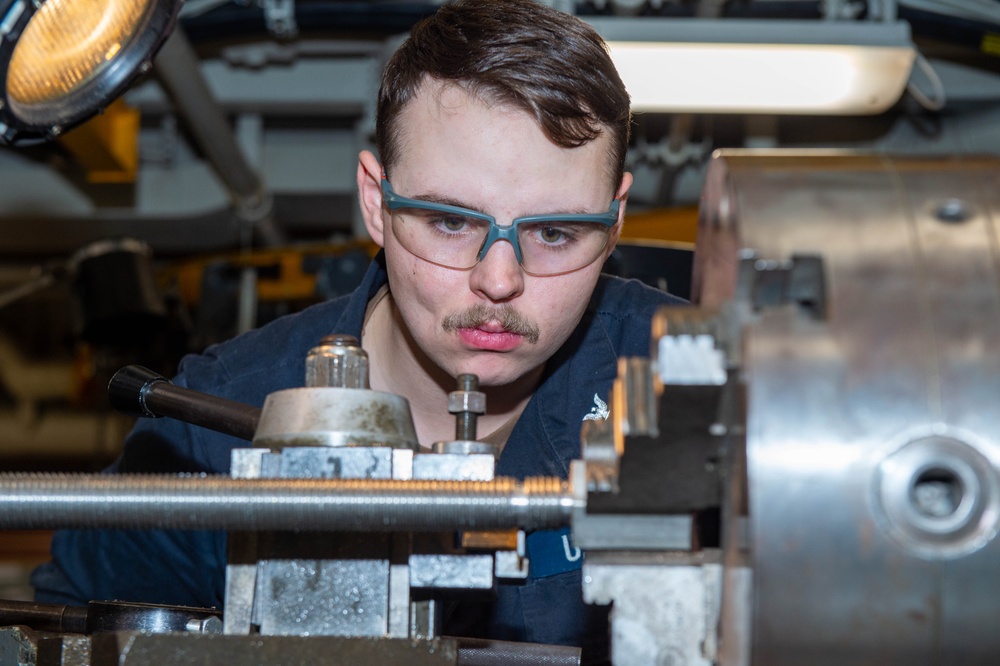 DVIDS - Images - USS Ronald Reagan (CVN 76) Sailors perform corrective ...