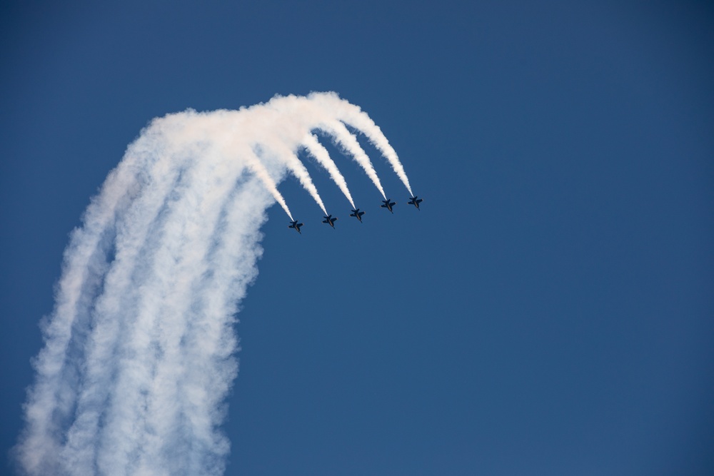 DVIDS - Images - The Blue Angels Perform During San Francisco Fleet ...