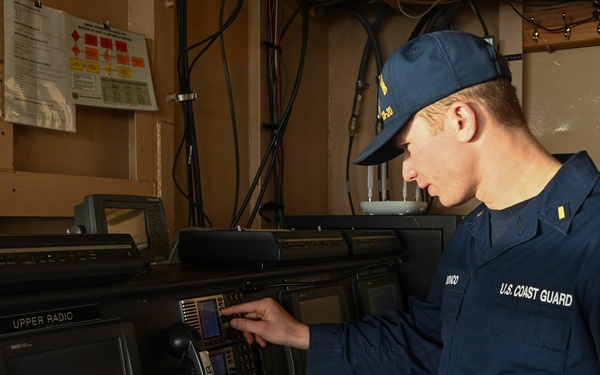 U.S. Coast Guard Cutter Healy conducts communications exercise with Norwegian Coast Guard