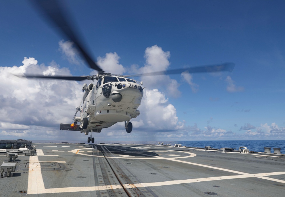 USS Dewey (DDG 105) Conducts Flight Operations with Japan Maritime Self-Defense Force During Maritime Training Activity Sama Sama