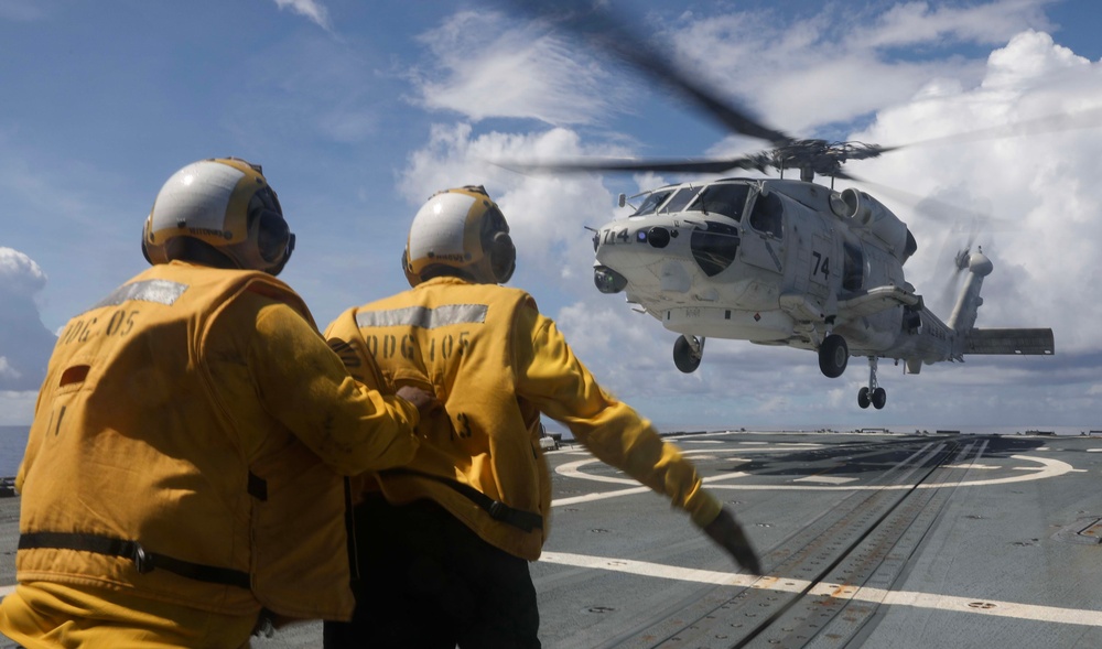 USS Dewey (DDG 105) Conducts Flight Operations with Japan Maritime Self-Defense Force During Maritime Training Activity Sama Sama