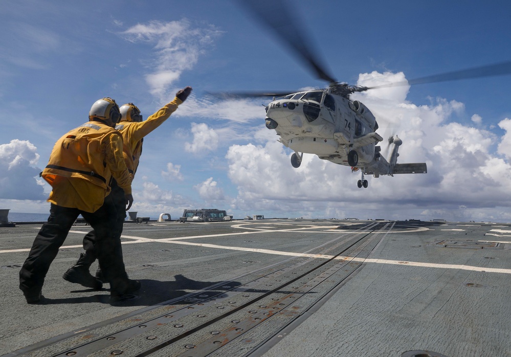 USS Dewey (DDG 105) Conducts Flight Operations with Japan Maritime Self-Defense Force During Maritime Training Activity Sama Sama