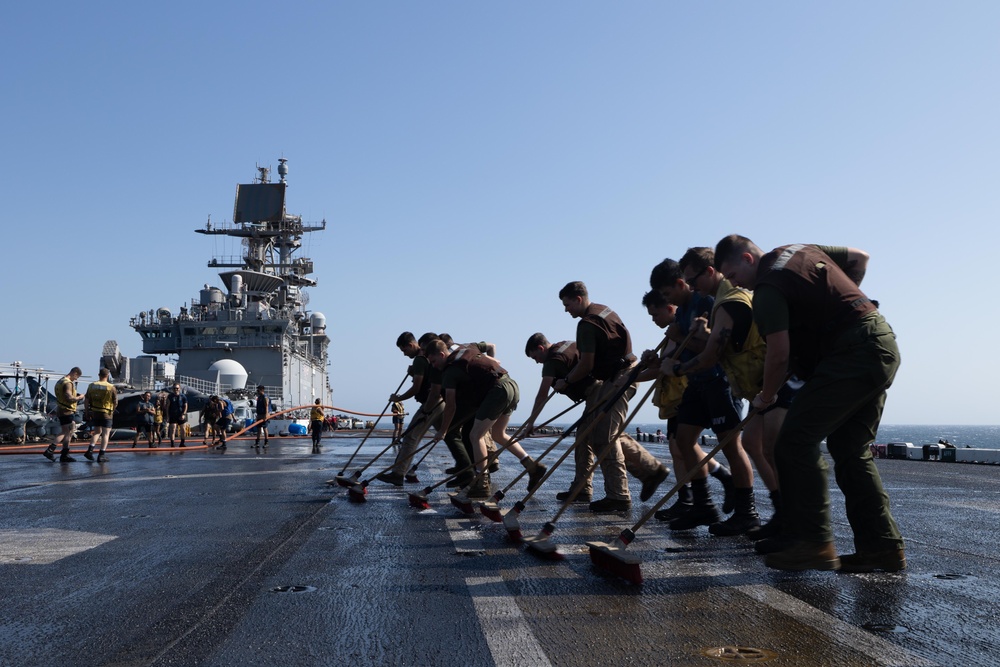 USS BATAAN FLIGHT DECK SCRUB