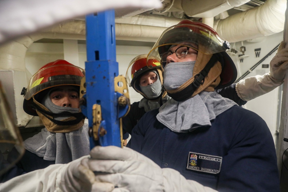 DVIDS - Images - USS Dewey (DDG 105) Conducts Damage Control Flooding ...