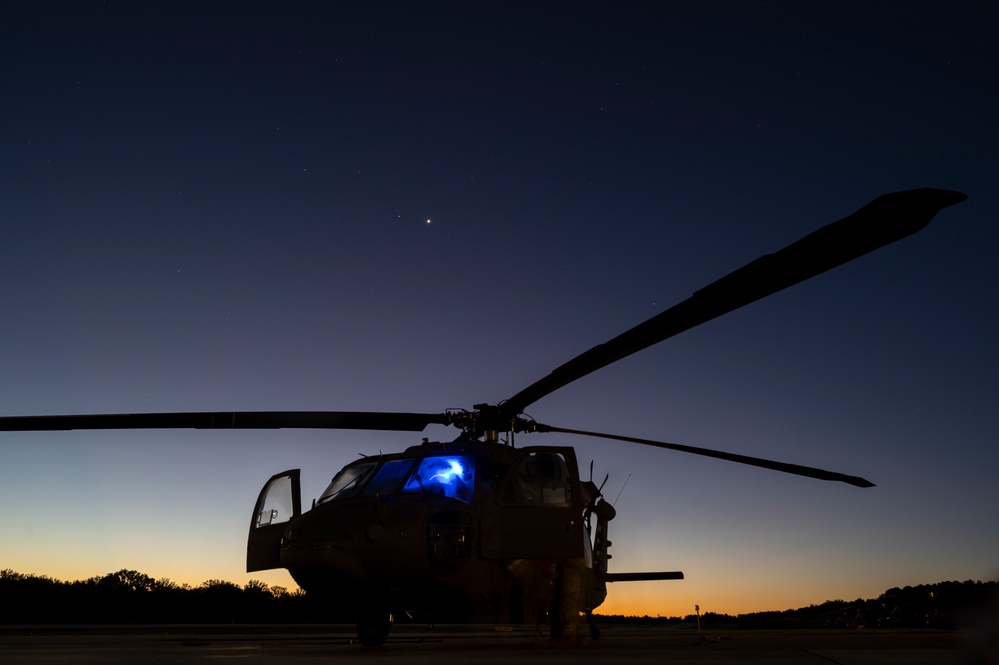 12th Aviation Battalion flies over Army Ten-Miler 2023