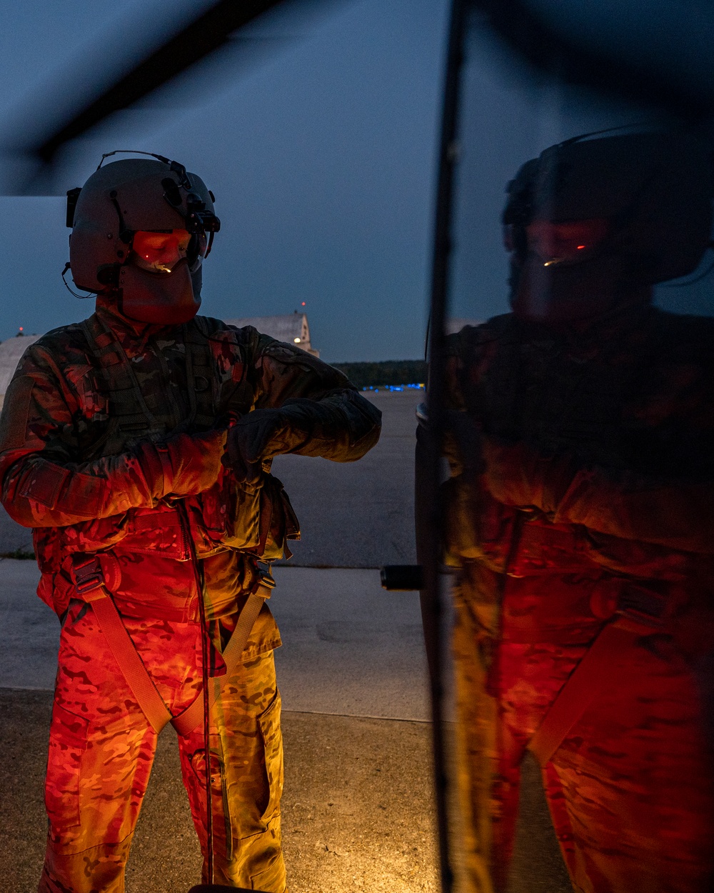 12th Aviation Battalion flies over Army Ten-Miler 2023