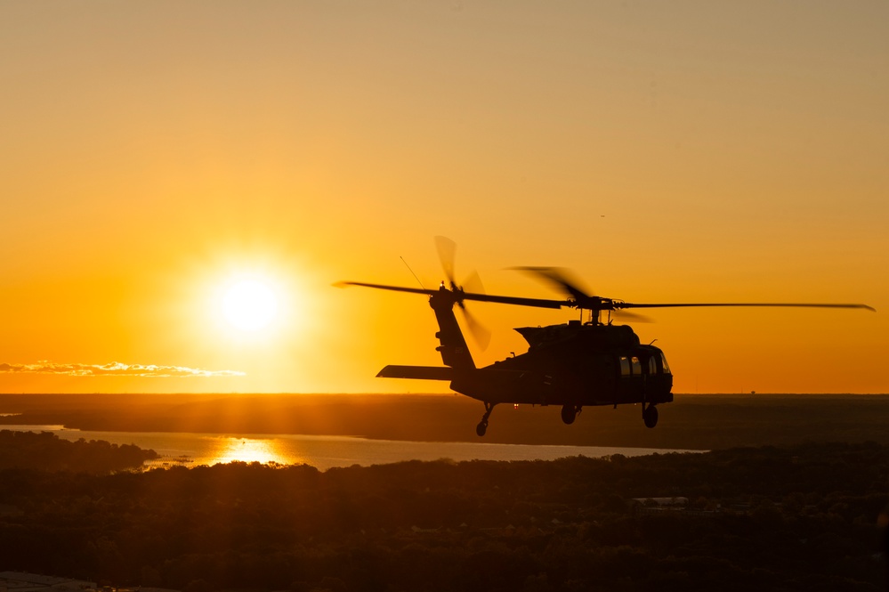 12th Aviation Battalion flies over Army Ten-Miler 2023