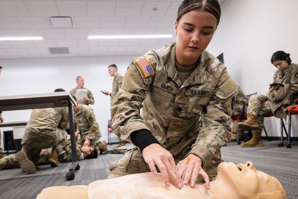 Red Bull Soldiers complete Combat Life Saver course