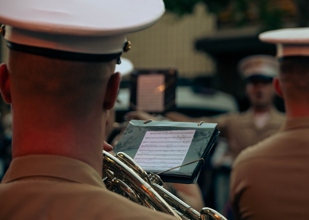 SF Fleet Week 23: Valencia St. Welcomes 1st MarDiv Band