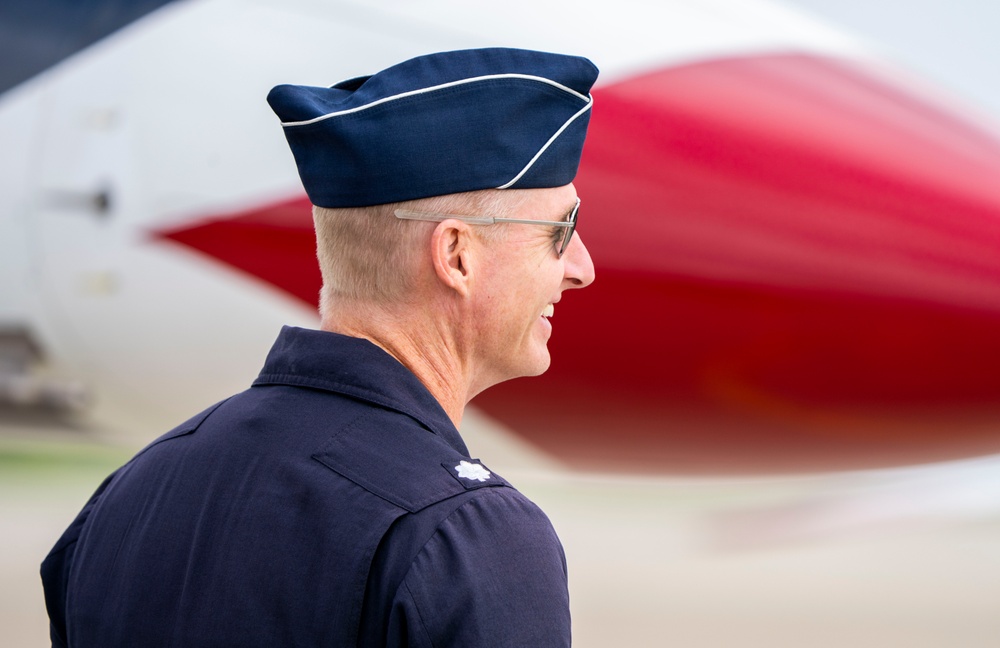 Thunderbirds return for Pacific Airshow