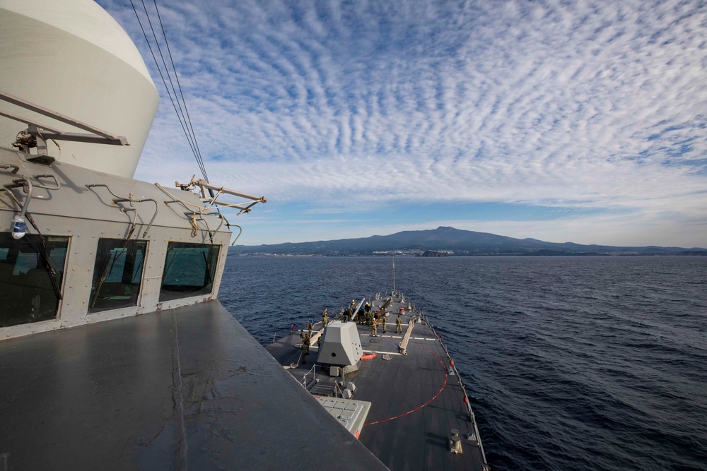 USS Ralph Johnson visits Jeju.