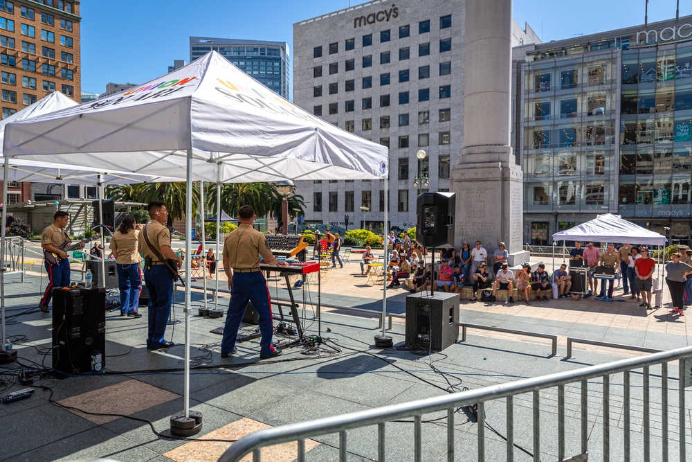 SF Fleet Week 23: 1st Marine Division Band at Union Square