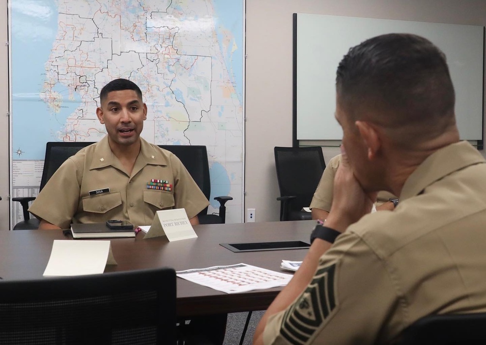 Sergeant Major of the Marine Corps visits Recruiting Station Tampa