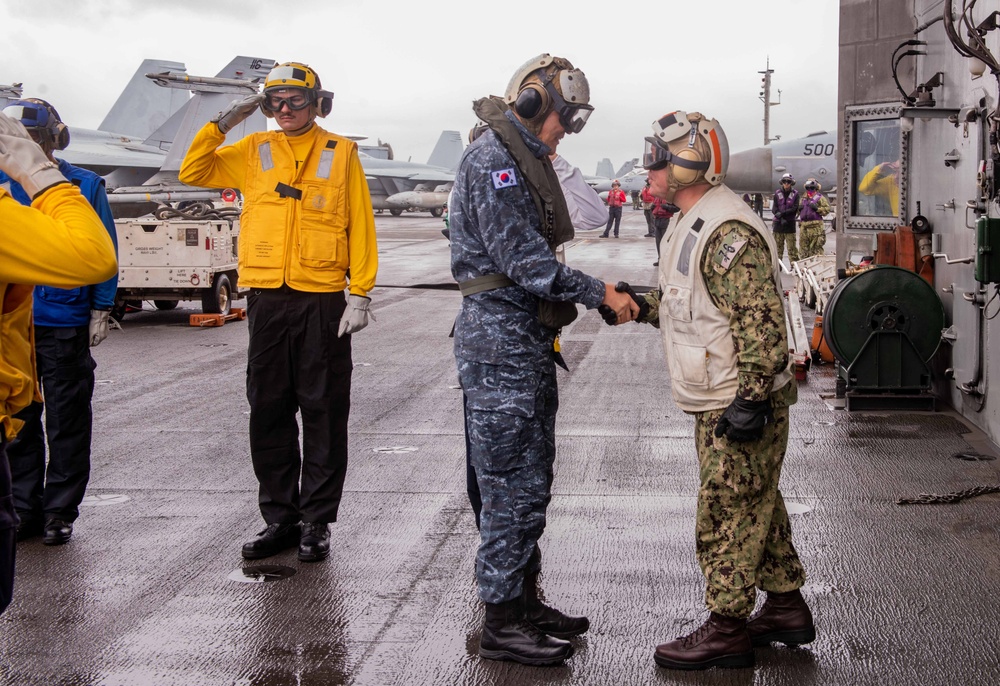 USS Ronald Reagan (CVN 76) hosts tri-lateral summit with U.S. 7th Fleet, JMSDF, and ROK-N