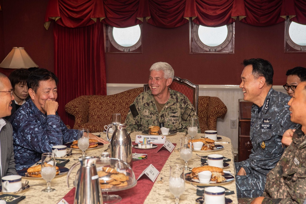 USS Ronald Reagan (CVN 76) hosts tri-lateral summit with U.S. 7th Fleet, JMSDF, and ROK-N