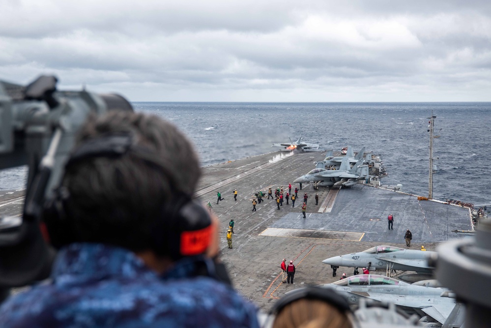 USS Ronald Reagan (CVN 76) hosts tri-lateral summit with U.S. 7th Fleet, JMSDF, and ROK-N