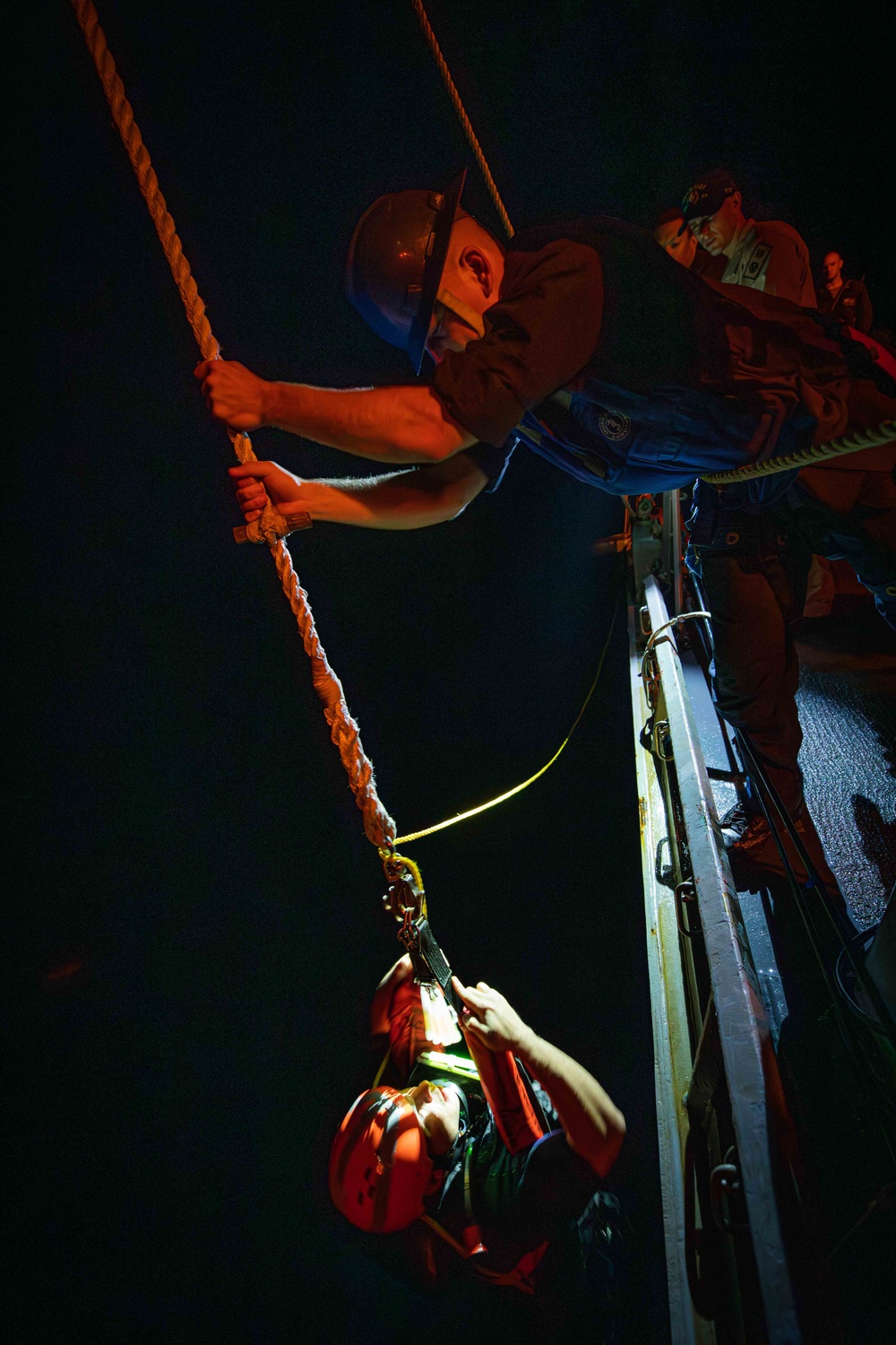 USS Carney (DDG 64) Conducts Man Overboard/ Search and Rescue Drill