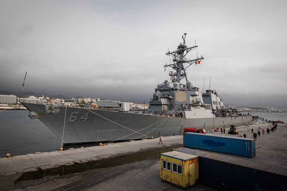 USS Carney (DDG 64) Makes a Brief Stop for Fuel in Azores, Portugal