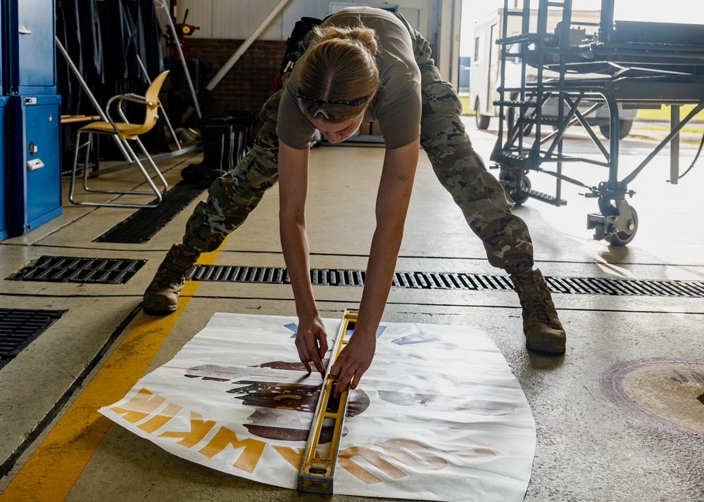 RAFM honors Black Week: KC-135 &quot;Squawkin' Hawk&quot; nose art