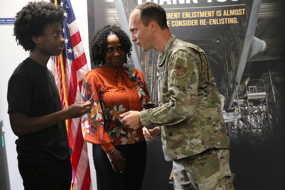 Mother, son join 192nd Wing together