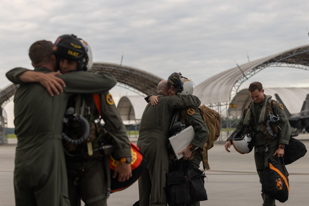 VMFA(AW)-224 returns from MCAS Miramar