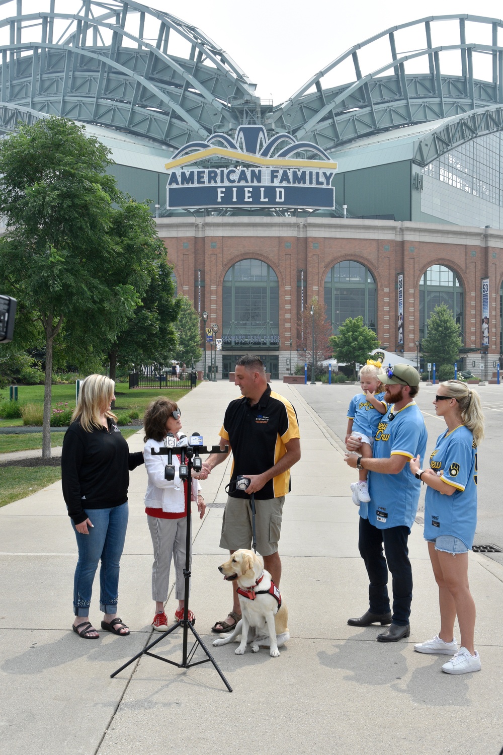 Faithful service: Wisconsin Army Guard veteran provided with service dog