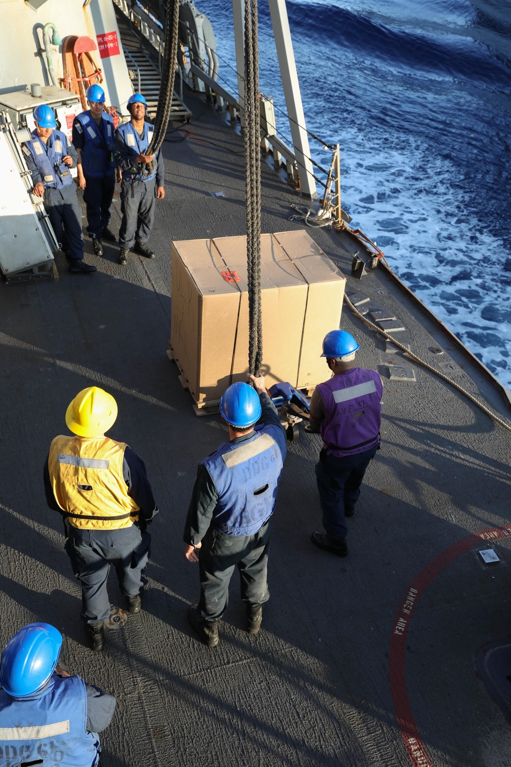 USS Ramage Conducts Underway Replenishment