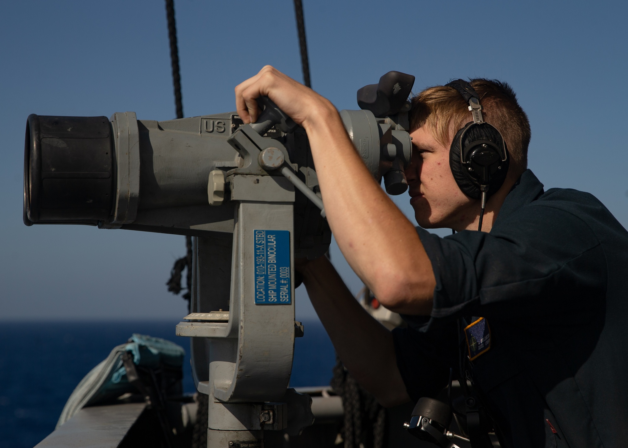 Us navy ship mounted hot sale binoculars