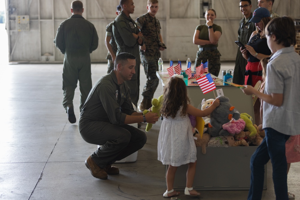 VMFA-115 returns from UDP