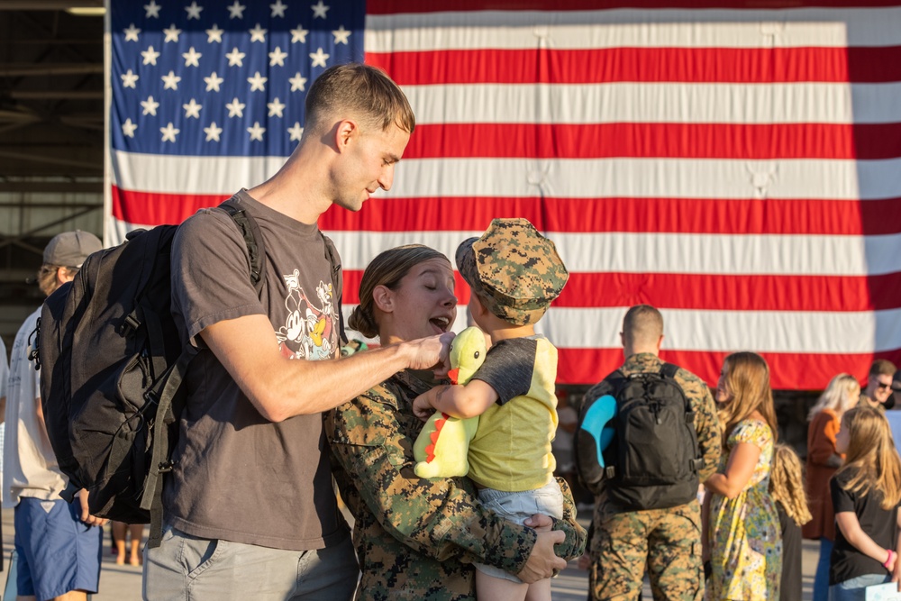 VMFA-115 returns from UDP