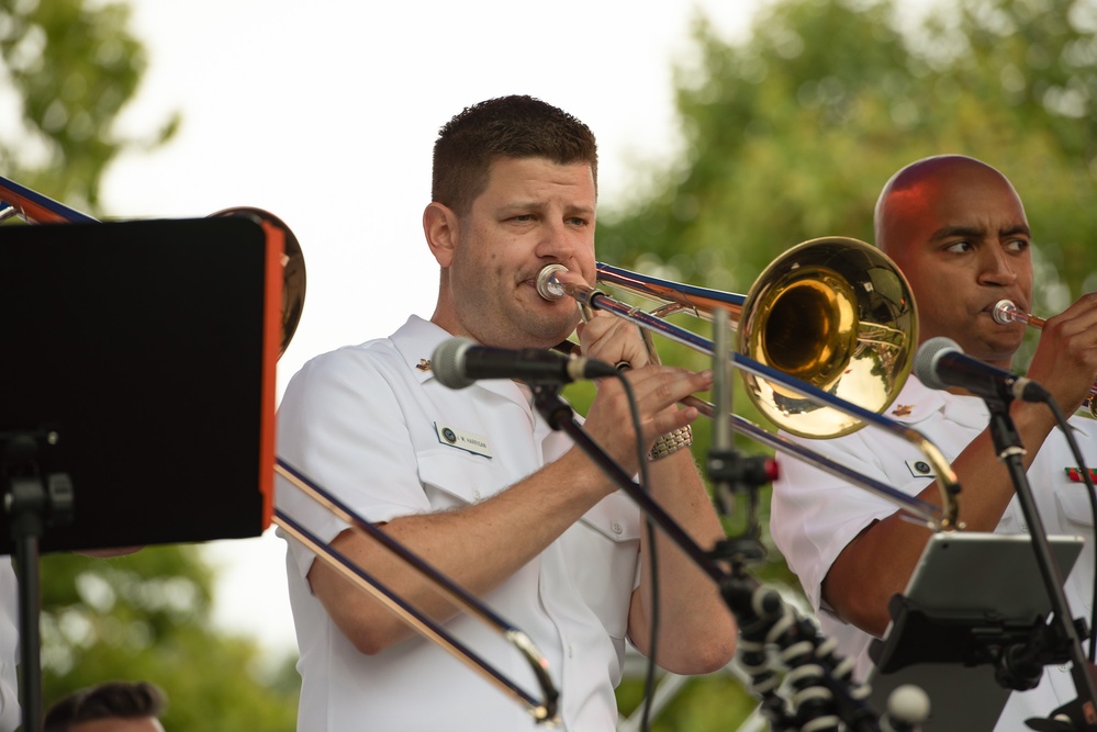 US Navy Band Cruisers at Independence De Mexico y Centroamerica
