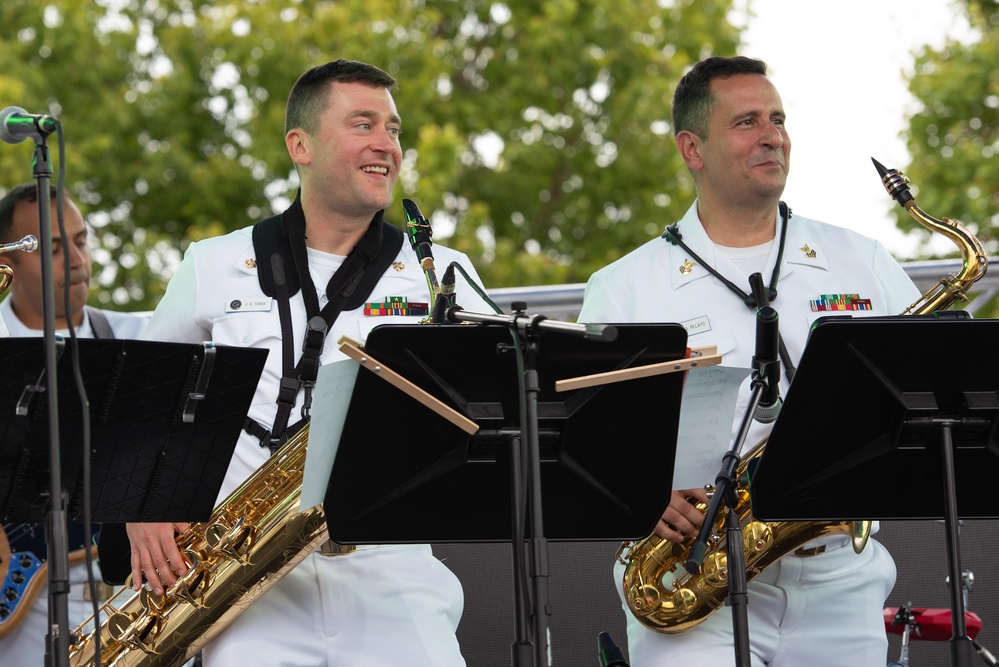 US Navy Band Cruisers at Independence De Mexico y Centroamerica